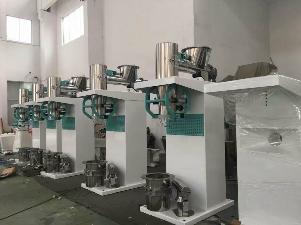 Pneumatic Drive Semi Automatic Bagging Machine for Powder 150 - 200 Bags Per Hour