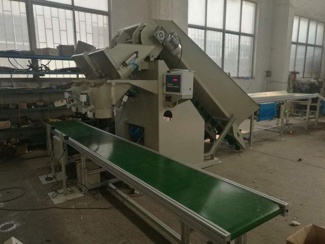 700 Bags Potato Bagger Machine , Potato Packaging Equipment With Bagging Scale