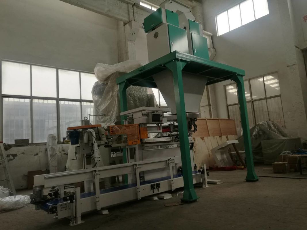 One Operator Handle Granule Packing Machine 800 Bags / Hour Long Life Time