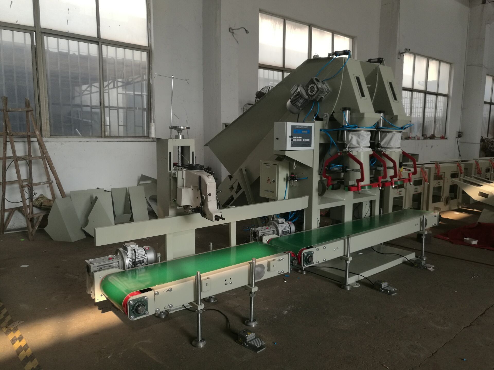 High Capacity Potato Bagging Machine For Onion / Apple / Potato Packing
